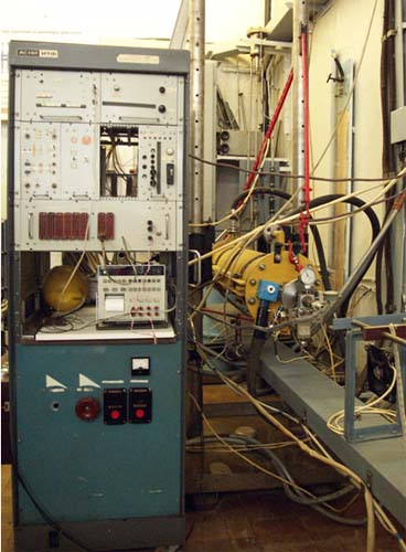 Экспериментальный стенд для исследования гидродинамики и теплообмена жидкометаллического теплоносителя в продольном магнитном поле